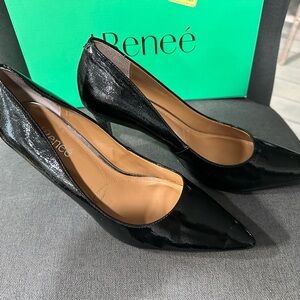 J. Renee Marissa Pearlized Patent pump -black 9.5